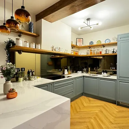 Finnstown Hall- Private In Shared With The Host