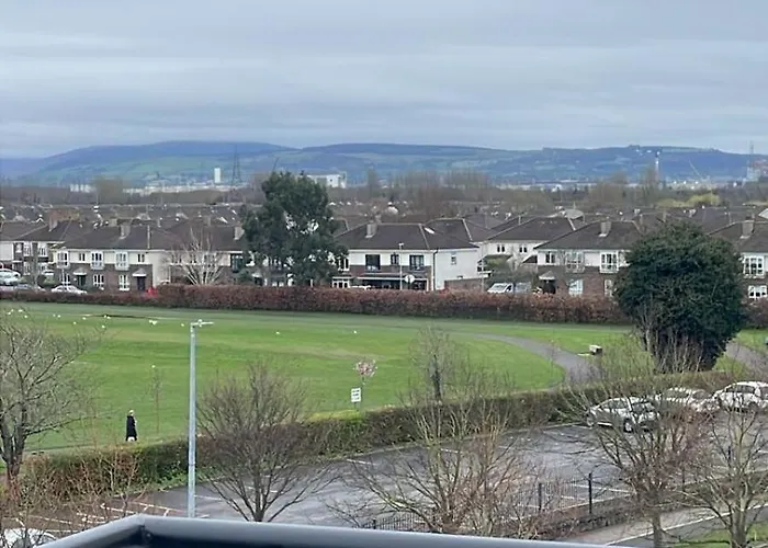 Finnstown Hall- Private In Shared With The Host ホームステイ