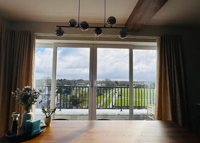 Finnstown Hall- Private In Shared With The Host * ダブリン