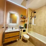 Finnstown Hall- Private In Shared With The Host בית אירוח דבלין