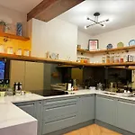 Finnstown Hall- Private In Shared With The Host *
