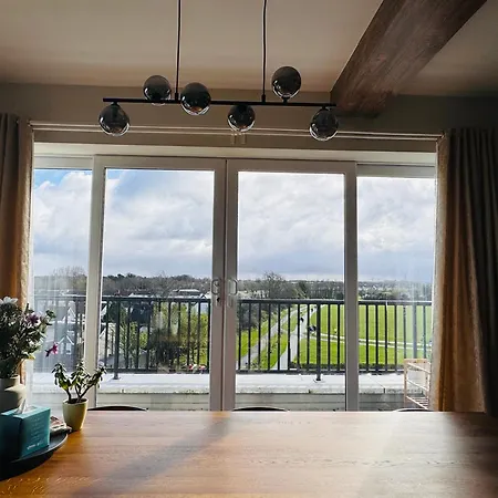 Finnstown Hall- Private In Shared With The Host * Dublin