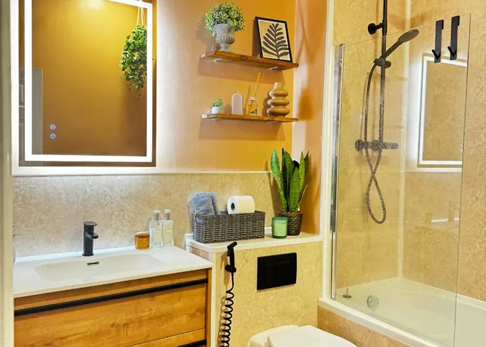 Finnstown Hall- Private In Shared With The Host Quarto em Acomodações Particulares