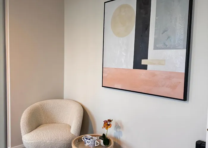 Finnstown Hall- Private In Shared With The Host Accommodatie bij particulieren